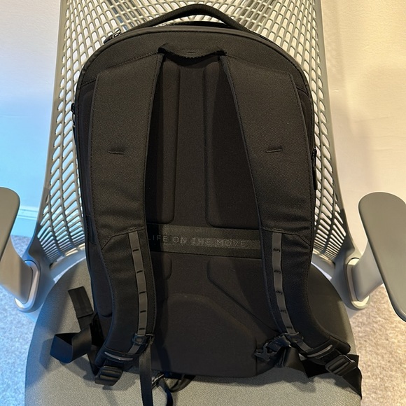 - Nomatic Navigator Pack - 15L - Picture 15 of 15